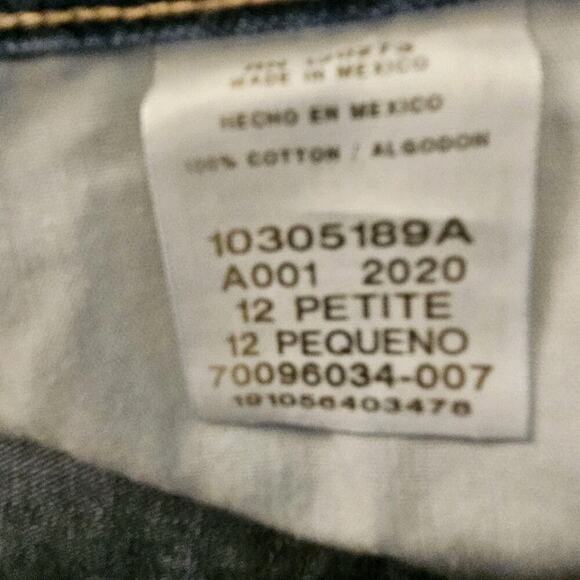 Lee Relaxed Fit Straight Leg High Rise Medium wash Womens Blue Jeans 12P - Picture 8 of 8